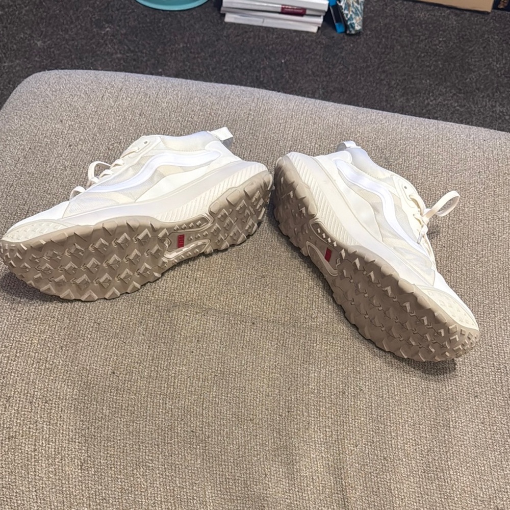 Vans Off-White Athletic Sneakers - Picture 5 of 16